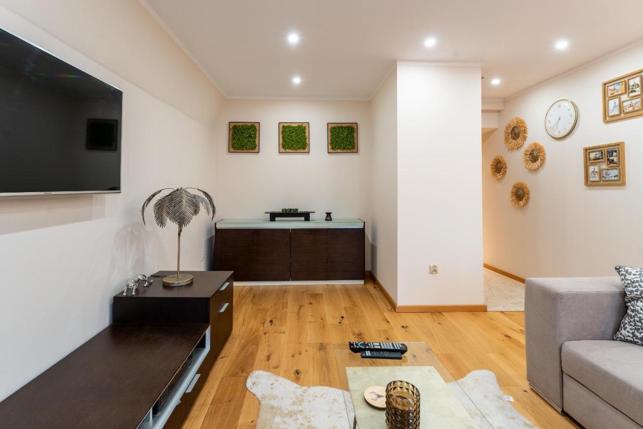 Apartament Zloty Jelonek - 4 Osobowy Na Placu Ratuszowym - Space Apart Jelenia Gora Luaran gambar